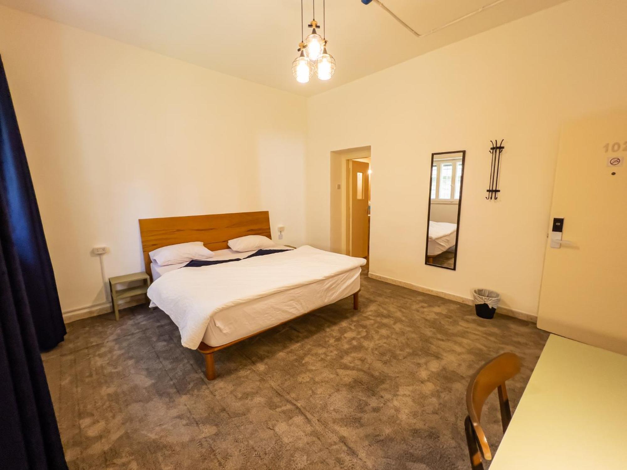 Battuta Hostel