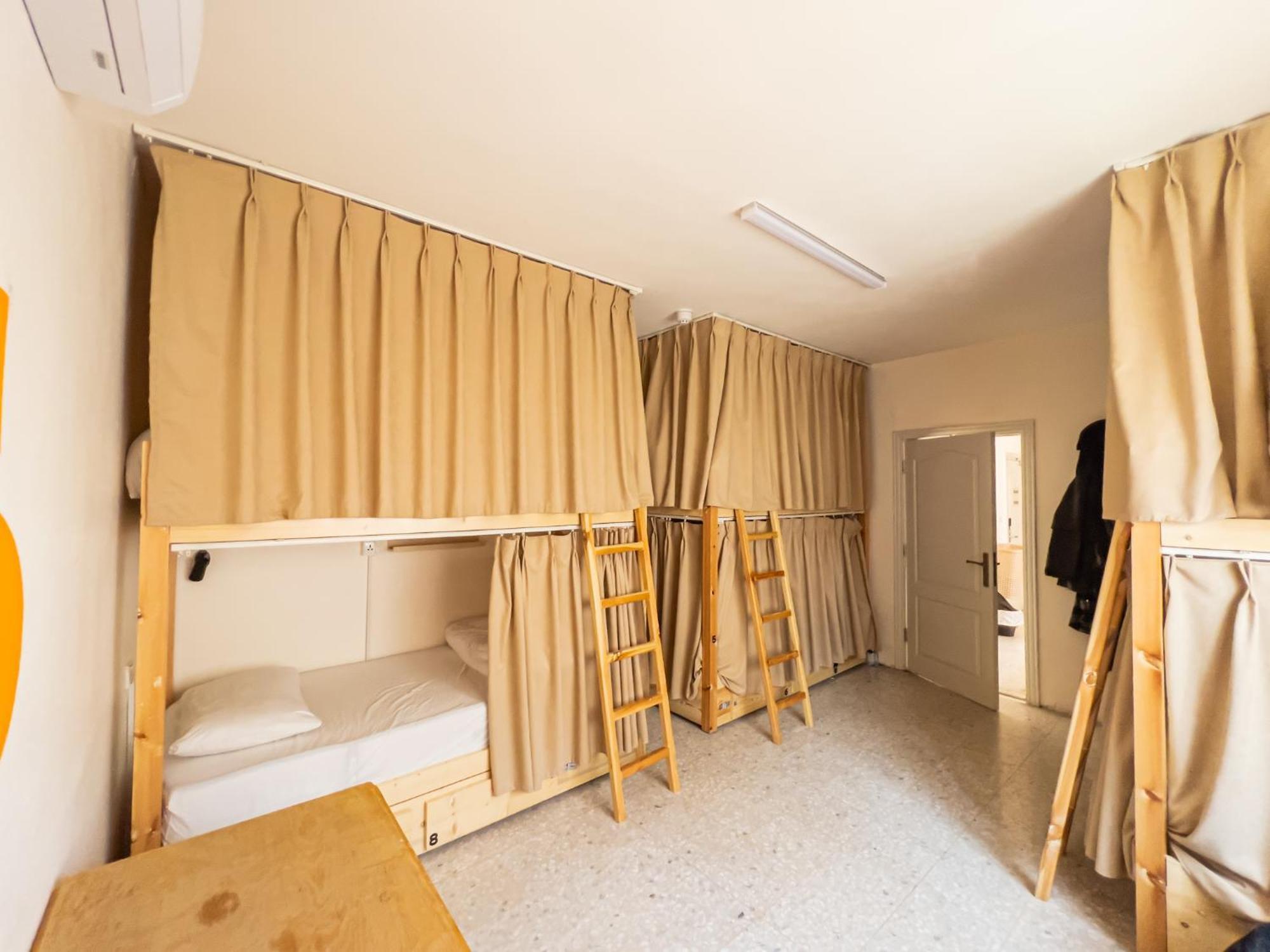 Hostel Battuta *